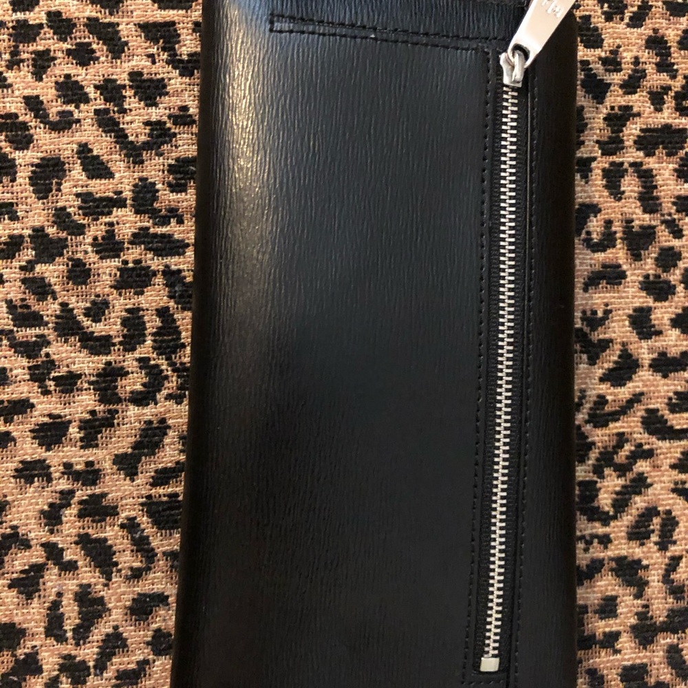 Lauren Ralph Lauren Wallet - Picture 6 of 6